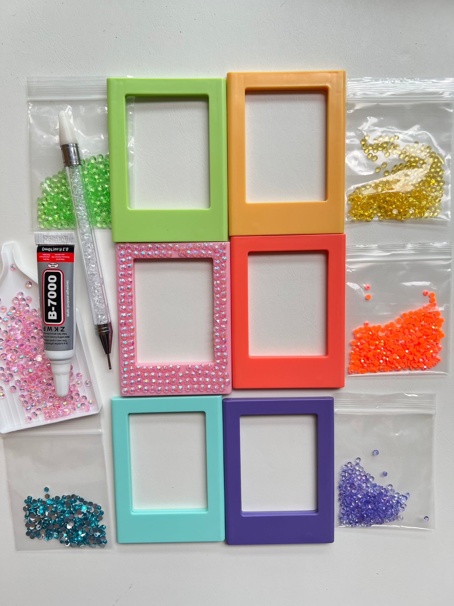 6-Pack Fridge Magnet Photo Frames kit (Photos Not Included)