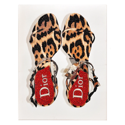 Kit de arte en lienzo con tacón/zapatos de guepardo estampado de leopardo Dior con diamantes de imitación